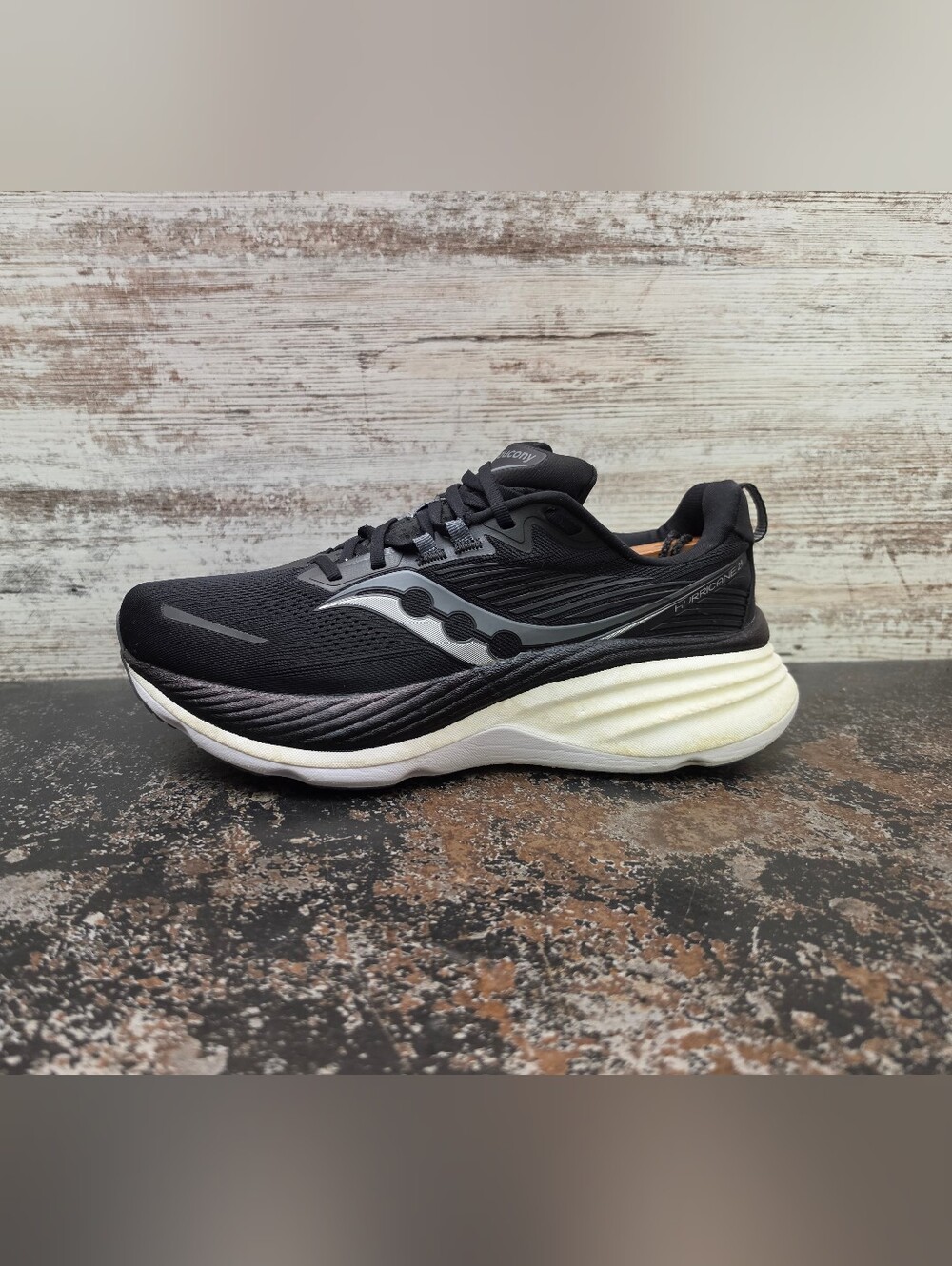 Mens Saucony Hurricane 24 Running Shoes Sz 10 Used S20933-100